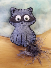 Load image into Gallery viewer, Wool Blend 6"x6" Felt Squares - Frost